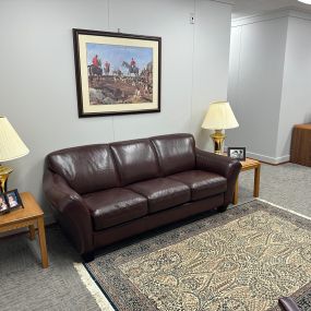 Royal Oak Financial Group Waiting Room in Lancaster, OH