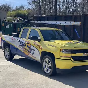 Skelton's Heating, Cooling & Plumbing work truck