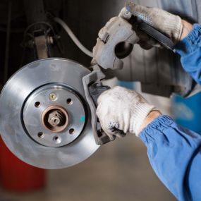 Well-functioning brakes and pads are critical to keeping you safe on the road.
