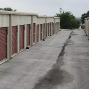 Loading and unloading your storage unit is a breeze with our drive-up access storage units in various sizes to fit your belongings.