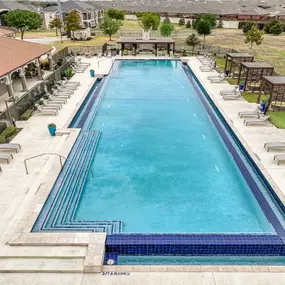Infinity-Edge, Olympic-Size Swimming Pool
