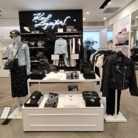 Bild von KARL LAGERFELD Outlet