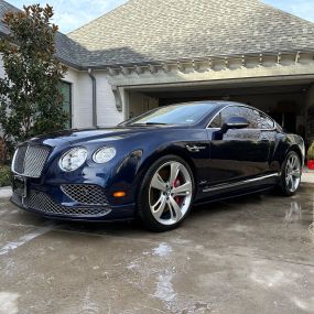 Bentley Detail