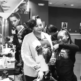 Bild von Empire Beauty School