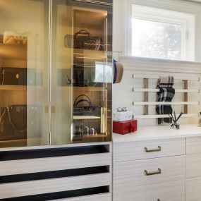 Upgrade your closet today with a beautifully designed custom closet! Say goodbye clutter and hello to
