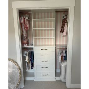 Elevate your closet game with our personalized storage solutions. Say goodbye to clutter and hello to style! 704-659-4740