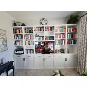 Custom built-ins look fabulous in this family room in Charlotte, NC.