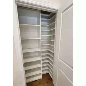 Your closet, your rules! Our cabinetry is fully customizable to fit your layout and your unique needs. Let's create a perfect storage plan together.