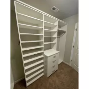 Imagine your dream closet - a space that's functional, organized, and beautiful. Let's turn your closet dreams into reality.