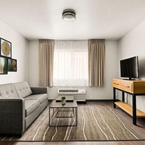 Oxford Suites Redding Extended Stay