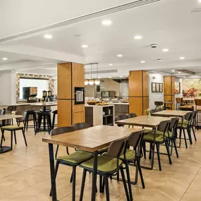 Oxford Suites Redding Dining Options