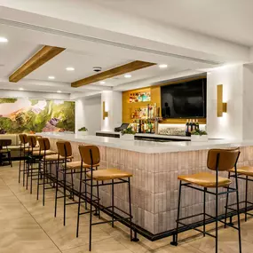 Oxford Suites Redding Dining Options