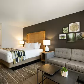 Oxford Suites Redding Guestrooms