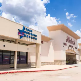 Bild von Texas Mattress Makers - Humble