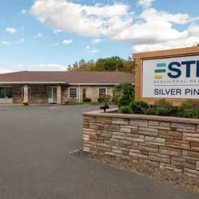 STR Behavioral Health Silver Pines: Exterior front photo of our addiction and mental health treatment center