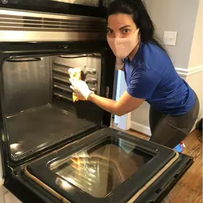 Our professional cleaning expert ensures your oven shines like new, leaving your kitchen spotless and fresh.