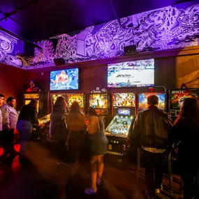 Bild von Emporium Arcade Bar