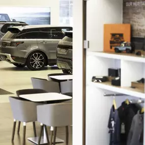 Inside the Land Rover Nottingham showroom