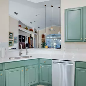 Cabinet Refinishing Pompano Beach