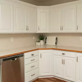 Cabinet Refinishing Pompano Beach