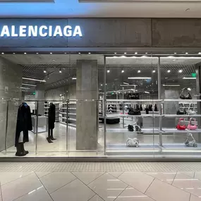 Bild von BALENCIAGA - CLOSED