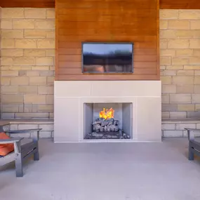 Outdoor Fireplace Lounge