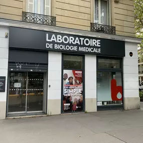 Bild von Laboratoire Ledru Rollin - Paris 12e -  BIOGROUP PARIS EST