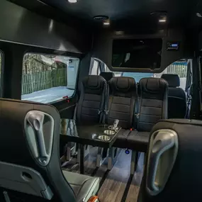 Bild von Metropolitan Shuttle Chicago Charter Bus