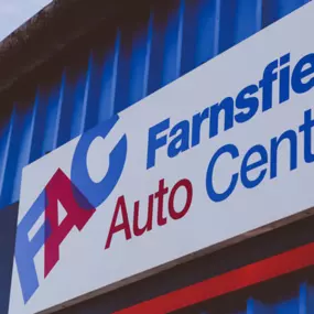 Bild von FARNSFIELD AUTOCENTRE LTD