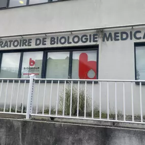 Bild von BIOGROUP - Laboratoire de Vaulx-en-Velin Grande Ile