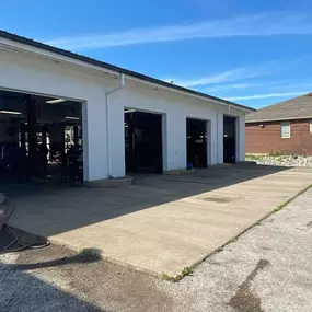 Johnny Wheels Tire Discounters on 1513 Cumberland Falls Hwy in Corbin