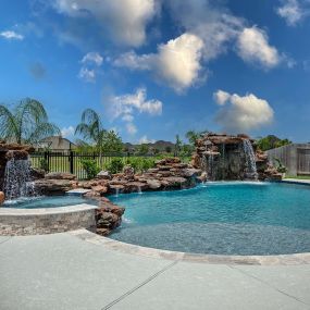 Avree Custom Pools