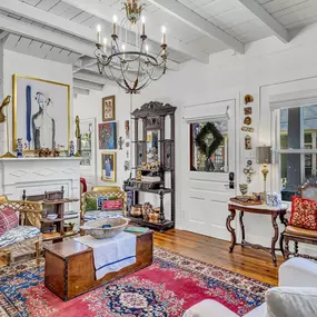 Bild von John McDonald Realty