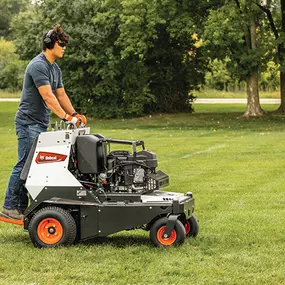 Bobcat ae30s ride-on aerator