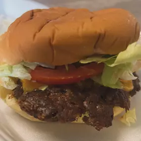 Happy National Cheeseburger Day! We enjoyed one of our local faves - @tastysfreshburgers