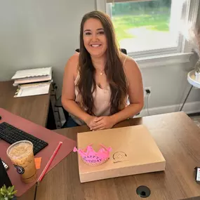 Happy Birthday Taylor!!! Shout out to @southernblendyulee for the awesome doughnuts and THE newest Bakery in town @breakableheartsllc for the delicious cake ???? Taylor, our team is blessed with the grace and grit you bring to the table! We hope you have an amazing week!!