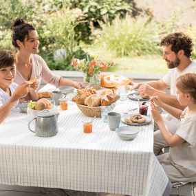 Morgengold Frühstückdienste ist Ihr Brötchenlieferservice in Gütersloh und Umgebung. Wir liefern Ihnen frische Brötchen direkt an die Haustüre - auch an Sonntagen und Feiertagen. 

Frühstück bestellen, Frühstücksservice, Frühstück Lieferservice, Brötchen Lieferservice, Brötchen an die Haustüre, Brötchenservice, Brötchen bestellen, Frühstück liefern lassen, Brot online bestellen, Frühstücksdienst, Brötchenbringdienst, Frühstück nach Hause liefern lassen, Brötchendienst, Lieferservice Frühstück, F