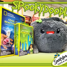 ????????Spookydoodle Science!????????
Celebrate spooky season and unleash your inner mad scientist with an insane selection of STEM kits from National Geographic and Thames and Cosmos! Have a hauntingly good time while expanding your mind with these creepy chemistry concoctions!