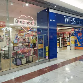 Bild von DHL Express Service Point (TGJones Brent Cross (formerly WHSmith)