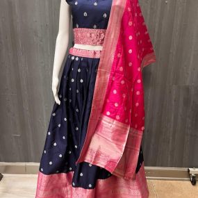 Bild von Anandi Fashions - Indian Clothing and Jewelry Store