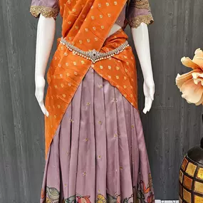 Bild von Anandi Fashions - Indian Clothing and Jewelry Store