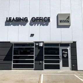 Lease office entrance at RDO Truck Leasing in Omaha, NE.