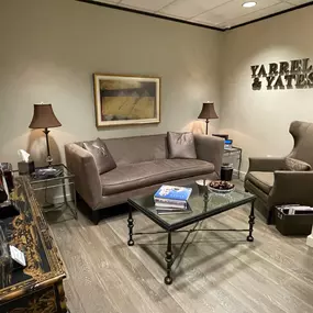 Sitting Room of Guide to Good Divorce in Houston, TX