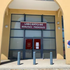 Bild von BIOGROUP ALPHABIO - Laboratoire La Ciotat - Arcades