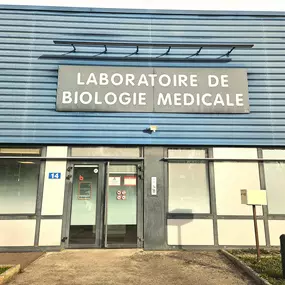 Bild von BIOGROUP - Laboratoire du Parc de L'europe