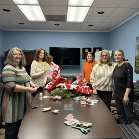 ????This year we partnered with a local organization and provided 15 stockings stuffed full of goodies that are sure to make smiles merry and bright.✨