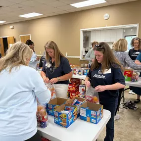 Sandra Mitchell Volunteering with Kidz Eatz