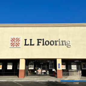 LL Flooring #1437 Visalia | 3725 South Mooney Blvd. | Storefront