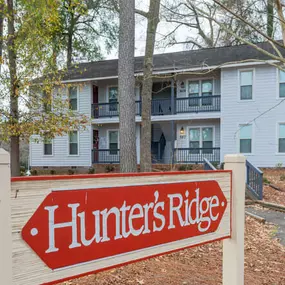 Hunter's Ridge Welcome Sign