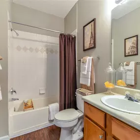 Spacious Bathroom with Relaxing Garden Tub at Sugarloaf Crossing Apartments